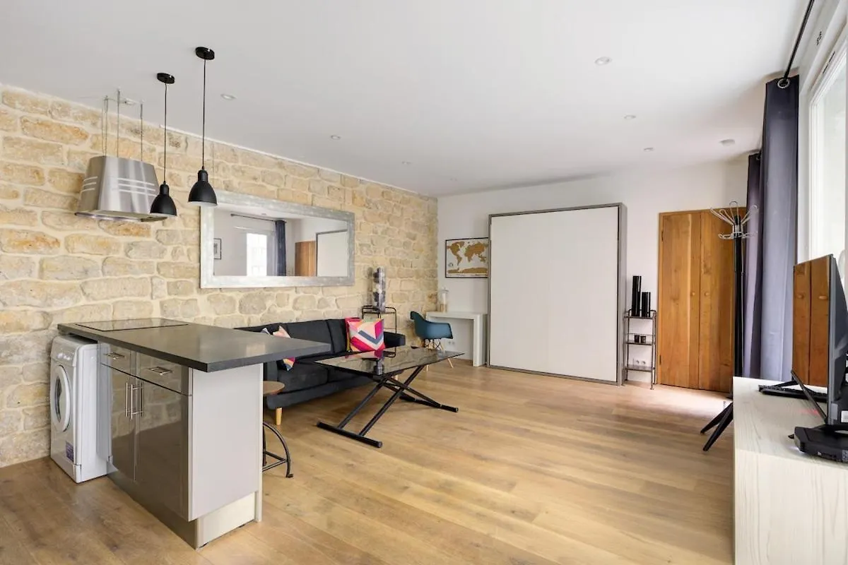 L'Authentique Coeur De Paris Apartment France